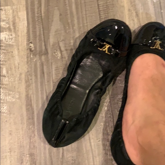 Shoes - Picture 2 of 7